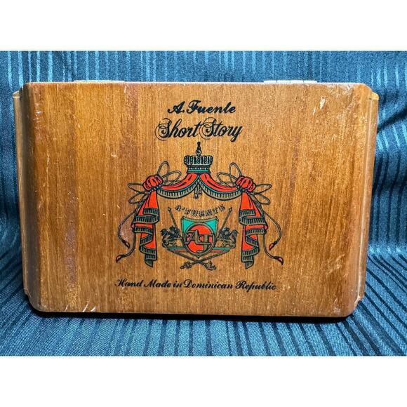 Arturo Fuente Short Story Wood Cigar Box Only Hand Made In Dominican Republic - Picture 2 of 10